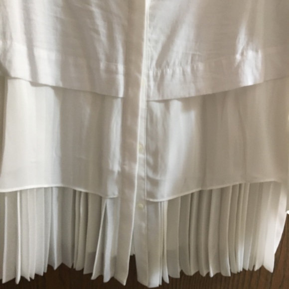 Banana Republic White Button Down Blouse - Picture 3 of 4